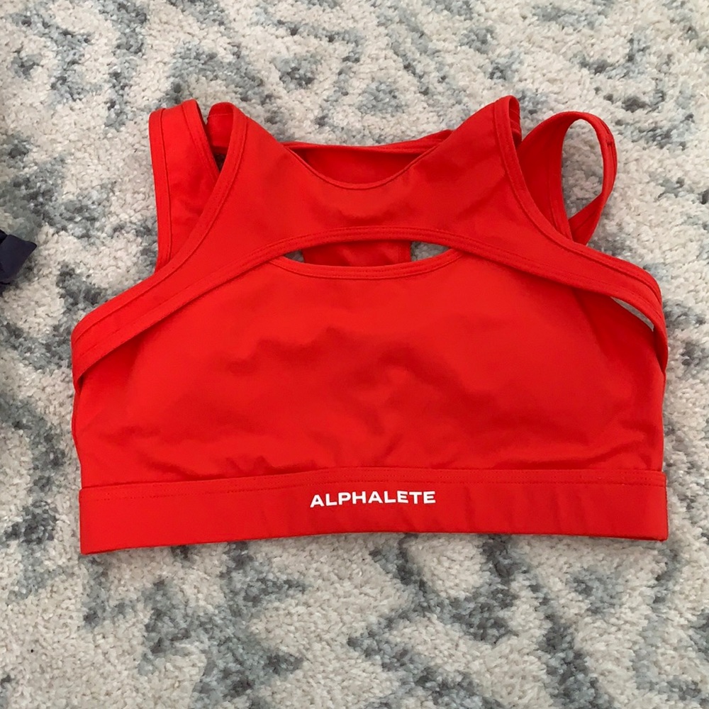 Alphalete sports bra